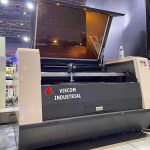 Viscom Industrial CO2CE-1309 – 150W CO₂ Lézeres Vágó- és Gravírozógép, 1300×900 mm